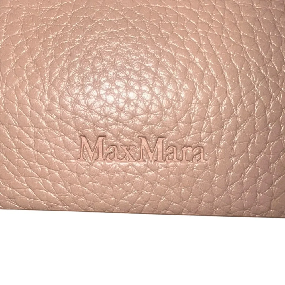 EUC MaxMara Tan Leather Soft Sunglass Case Neutral Accessories Old Money Luxury